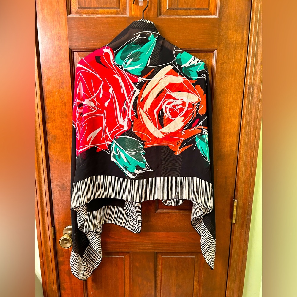 YOUR BEST LOOK VTG 80s Sheer Rose and striped shawl. No stains or snags.